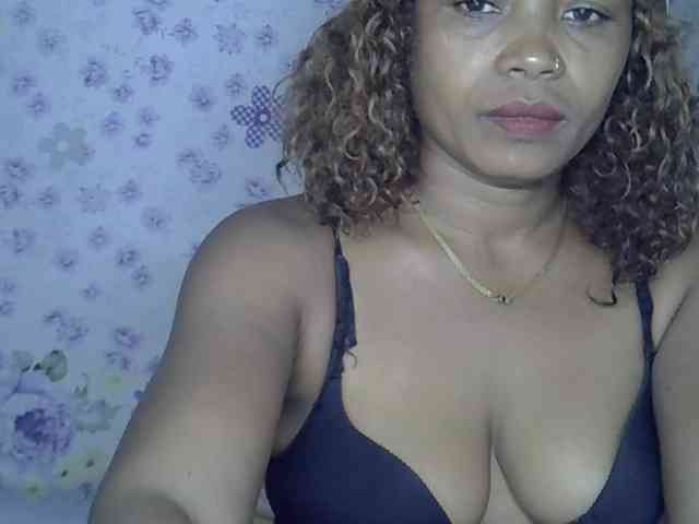Sexywife1 webcam
