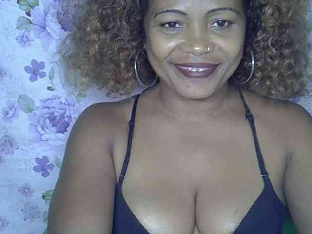 Sexywife1 webcam