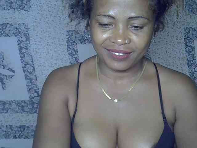 Sexywife1 webcam