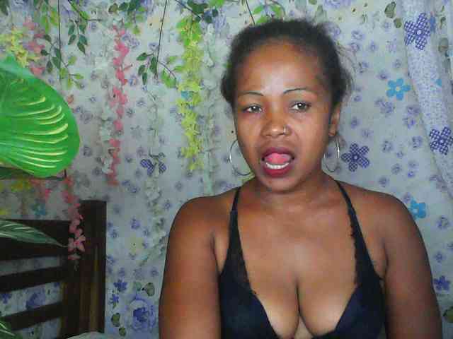 Sexywife1 webcam