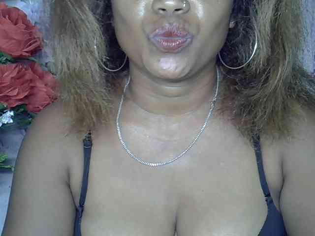 Sexywife1 webcam