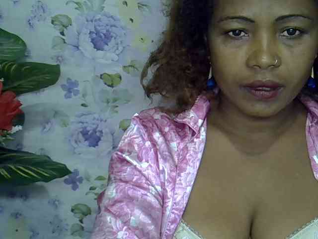Sexywife1 webcam
