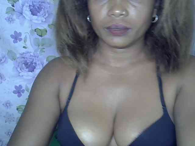 Sexywife1 webcam
