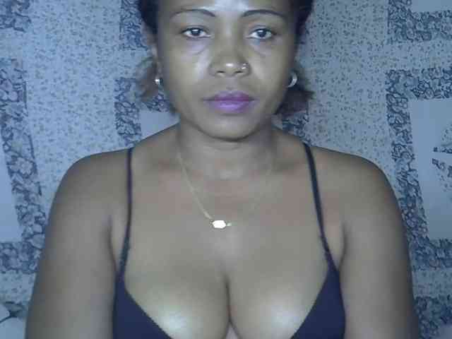 Sexywife1 webcam