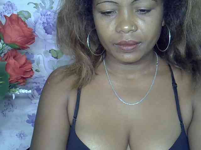 Sexywife1 webcam