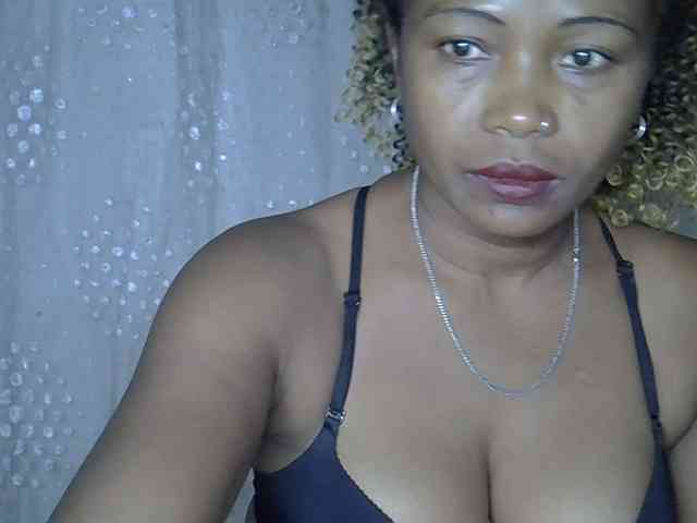 Sexywife1 webcam
