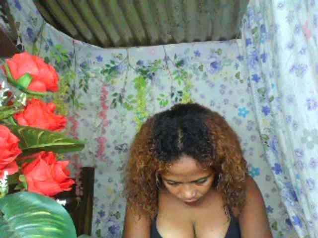 Sexywife1 webcam