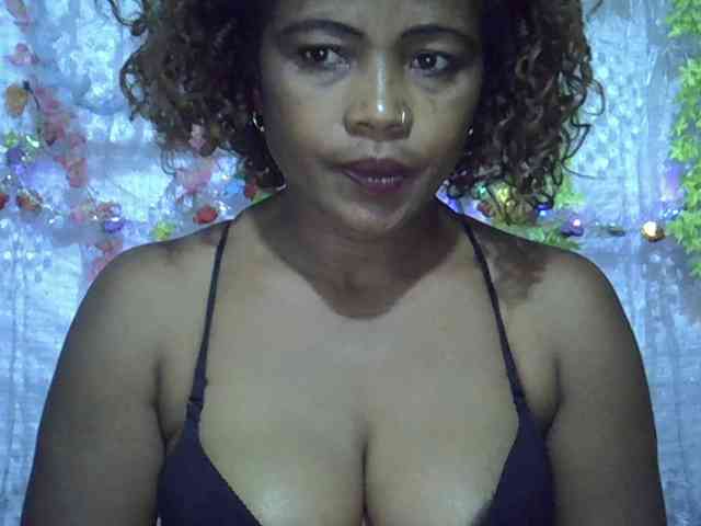 Sexywife1 webcam