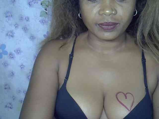 Sexywife1 webcam