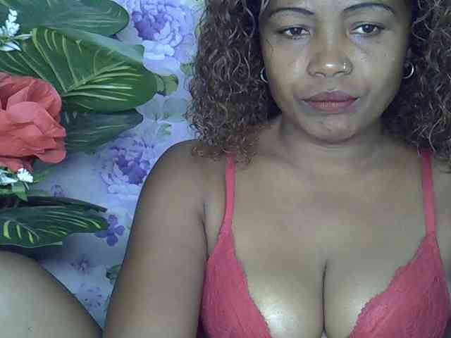 Sexywife1 webcam