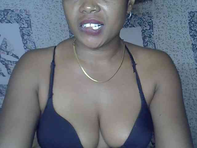 Sexywife1 webcam