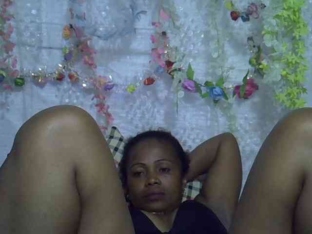 Sexywife1 webcam