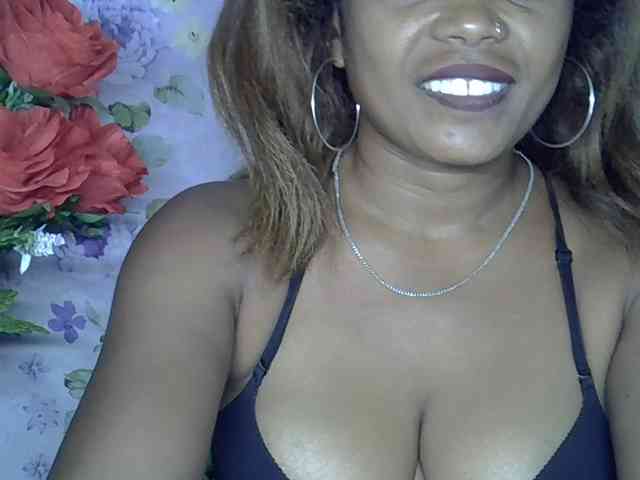 Sexywife1 webcam