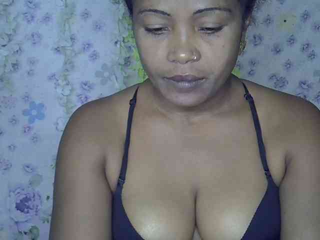 Sexywife1 webcam