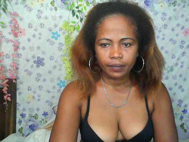 Sexywife1 webcam