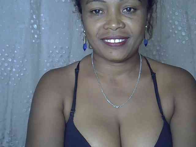 Sexywife1 webcam