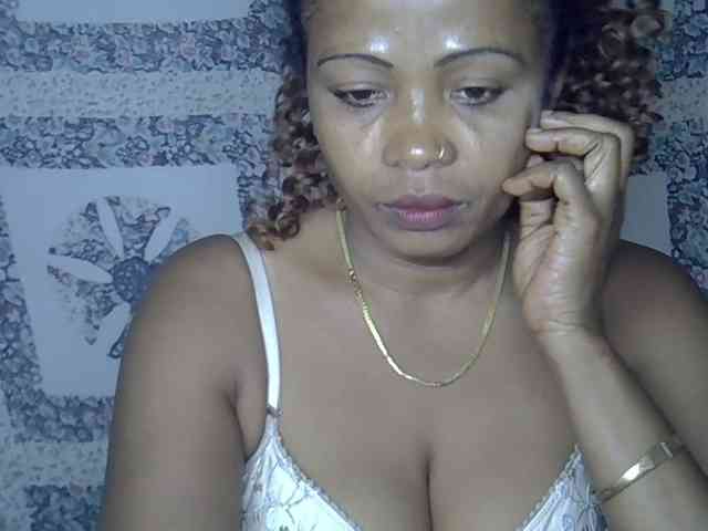 Sexywife1 webcam