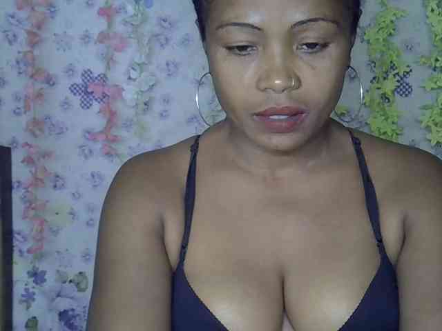 Sexywife1 webcam