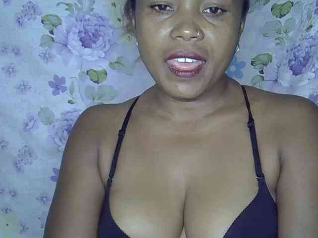 Sexywife1 webcam