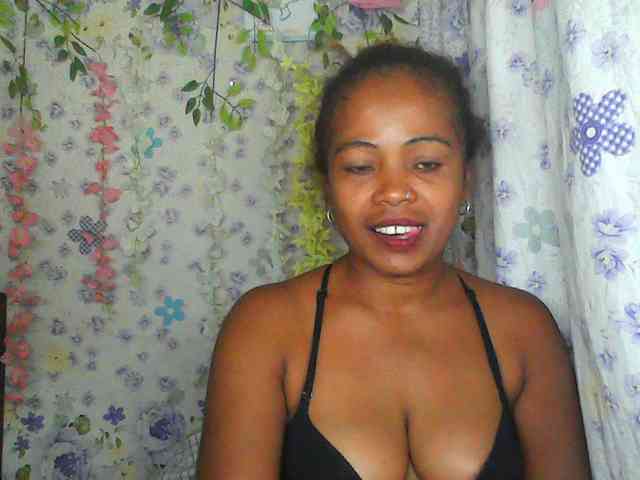 Sexywife1 webcam