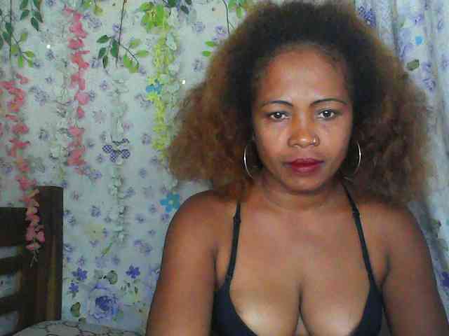 Sexywife1 webcam