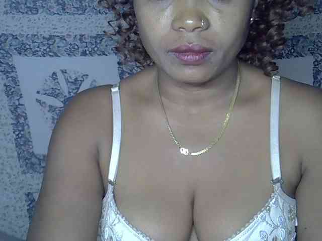 Sexywife1 webcam