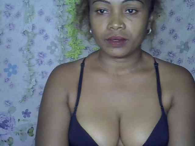 Sexywife1 webcam