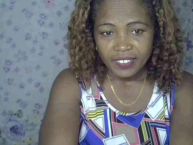 Sexywife1 webcam