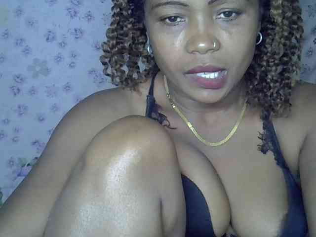 Sexywife1 webcam