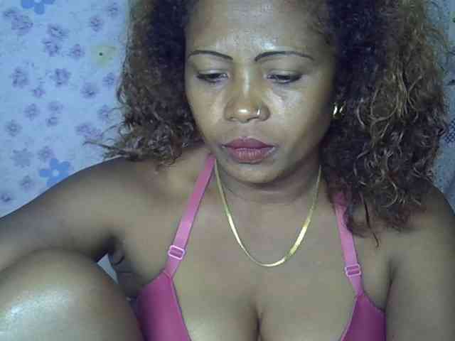 Sexywife1 webcam