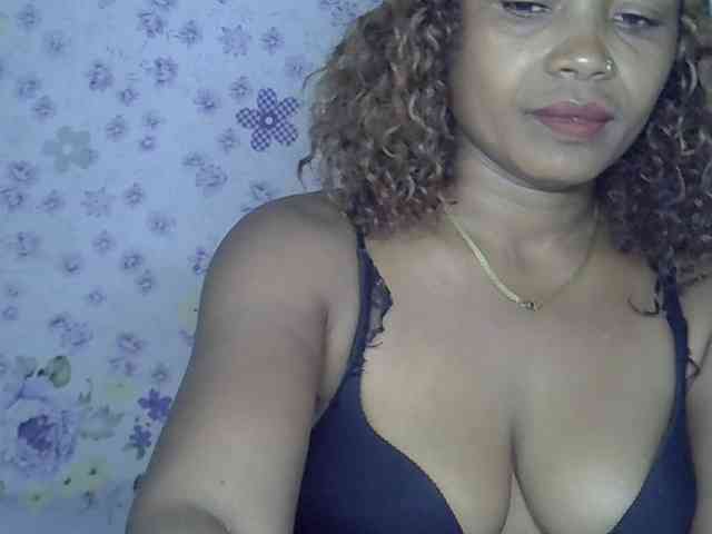Sexywife1 webcam