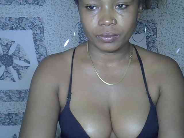 Sexywife1 webcam