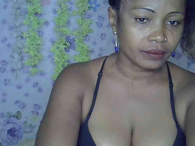 Sexywife1 webcam