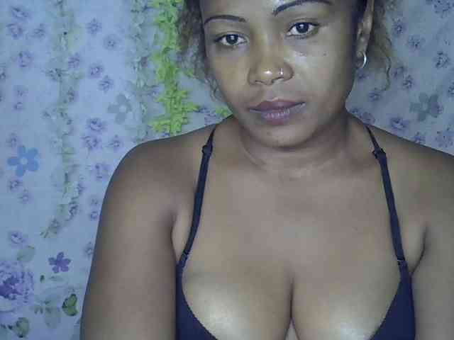 Sexywife1 webcam