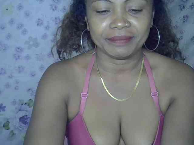 Sexywife1 webcam