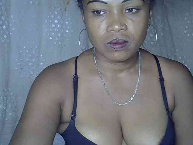 Sexywife1 Live Webcam on BongaCams