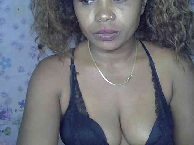 Sexywife1 webcam