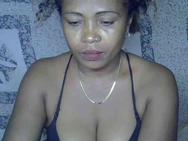 Sexywife1 webcam