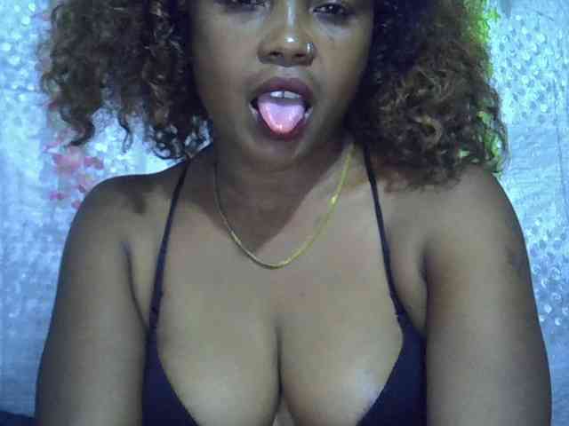 Sexywife1 webcam
