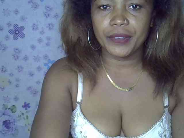 Sexywife1 webcam