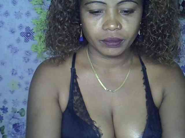 Sexywife1 webcam