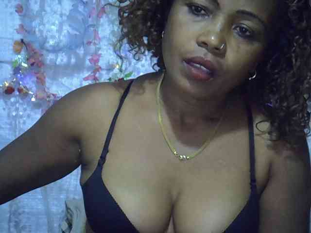 Sexywife1 webcam
