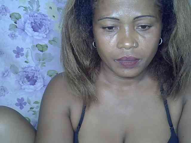 Sexywife1 webcam