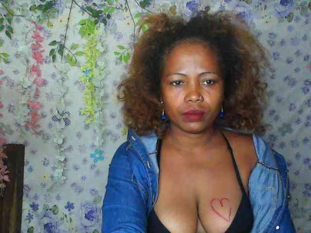 Sexywife1 webcam