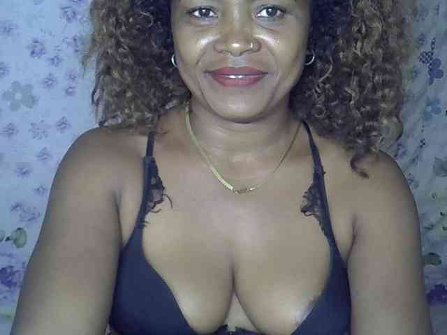 Sexywife1 webcam
