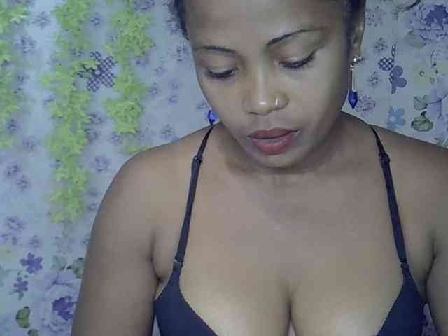 Sexywife1 webcam