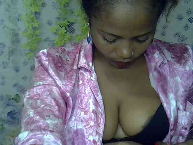 Sexywife1 webcam