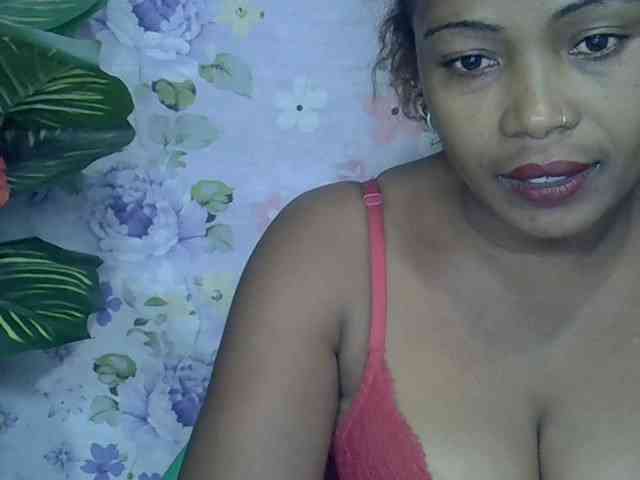 Sexywife1 webcam