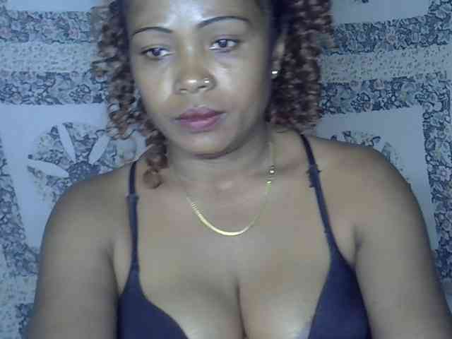 Sexywife1 webcam