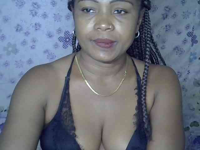 Sexywife1 webcam